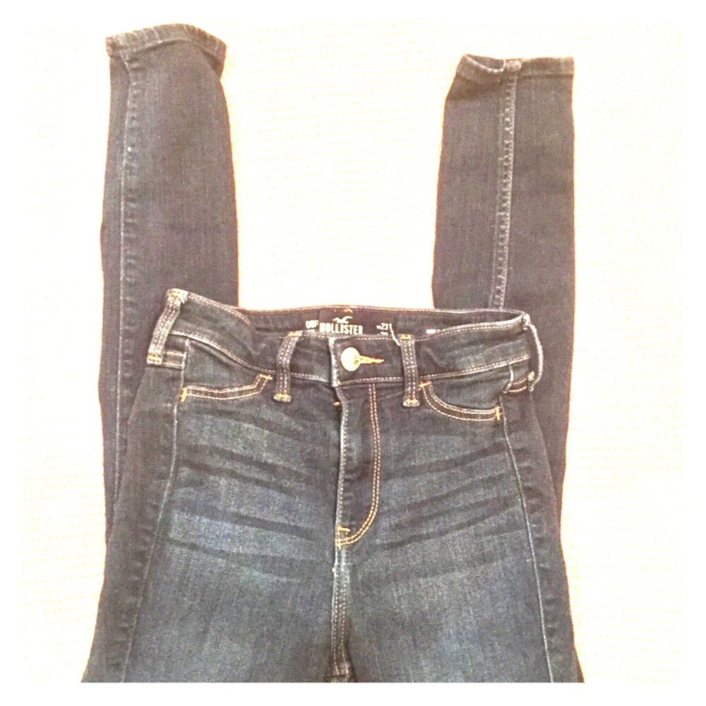 HOLLISTER Dark Wash‼️